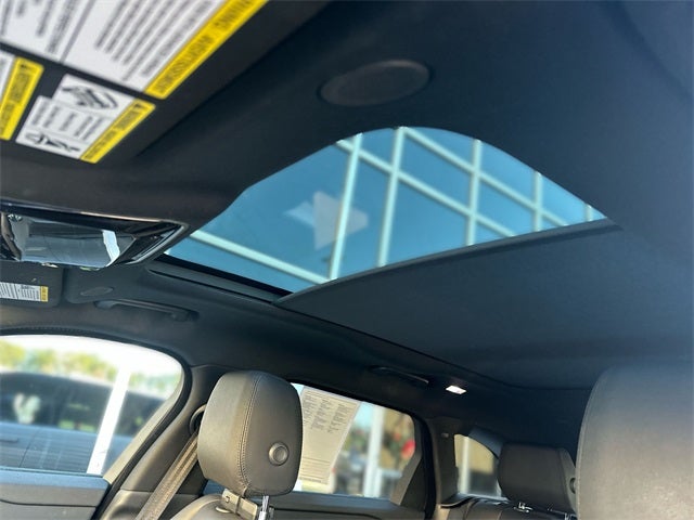 2024 Land Rover Range Rover Velar Dynamic SE