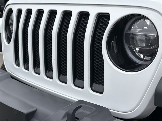 2022 Jeep Wrangler Unlimited Sahara Altitude 1 TOUCH POWER TOP