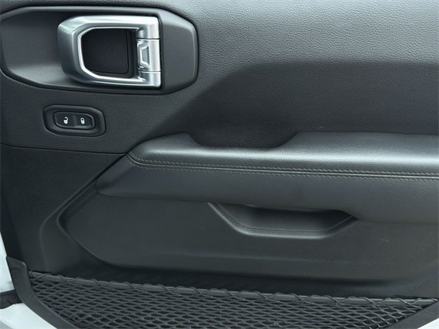 2022 Jeep Wrangler Unlimited Sahara Altitude 1 TOUCH POWER TOP