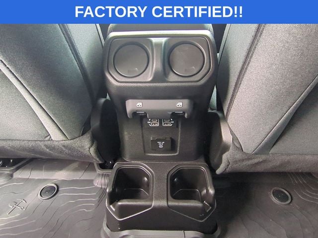 2024 Jeep Wrangler Sahara 3.6 V6