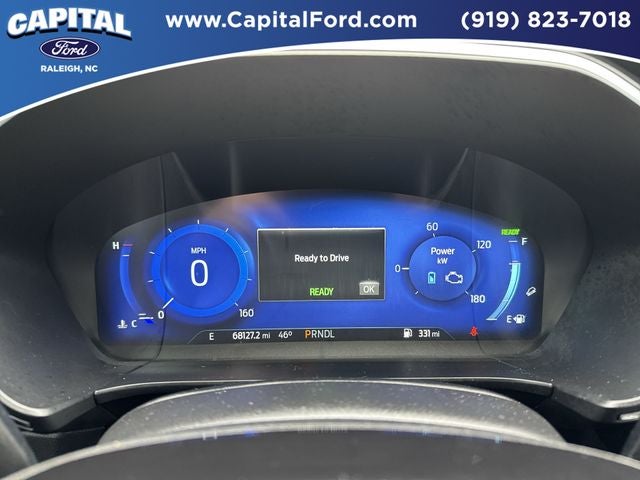 2022 Ford Escape Hybrid Titanium