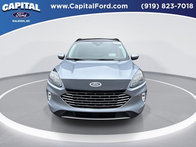 2022 Ford Escape Hybrid Titanium