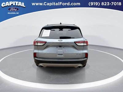 2022 Ford Escape Hybrid Titanium