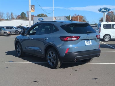 2025 Ford Escape Hybrid ST-Line