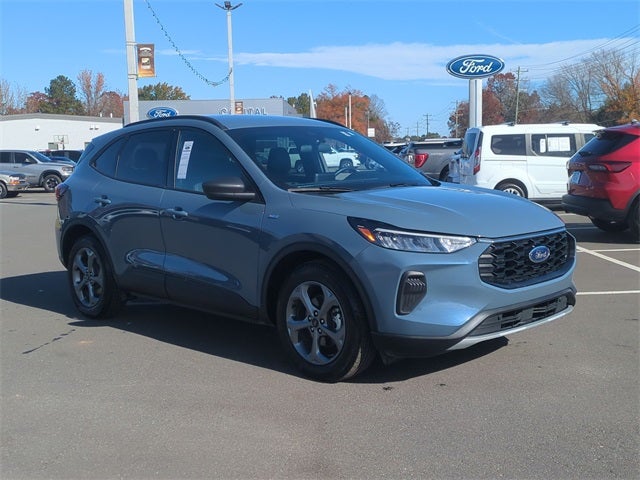 2025 Ford Escape Hybrid ST-Line