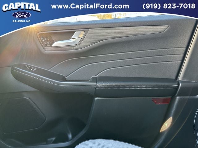 2025 Ford Escape Hybrid Platinum