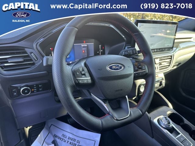2025 Ford Escape Hybrid ST-Line Select