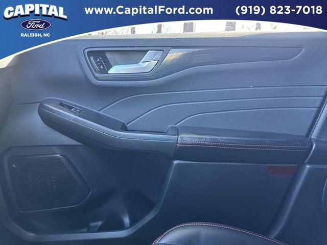 2025 Ford Escape Hybrid ST-Line Select