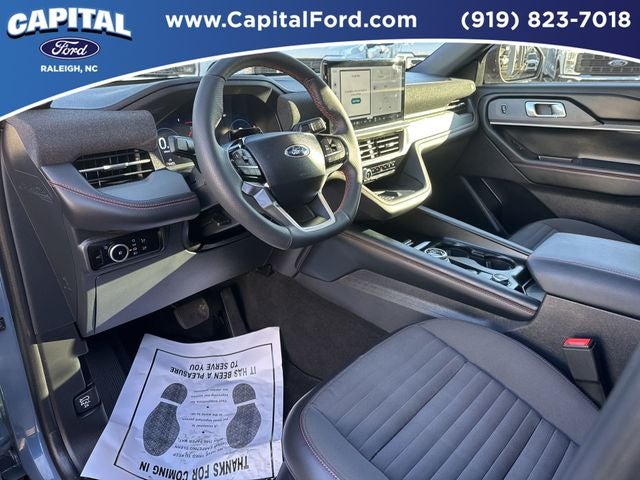 2025 Ford Explorer ST-Line