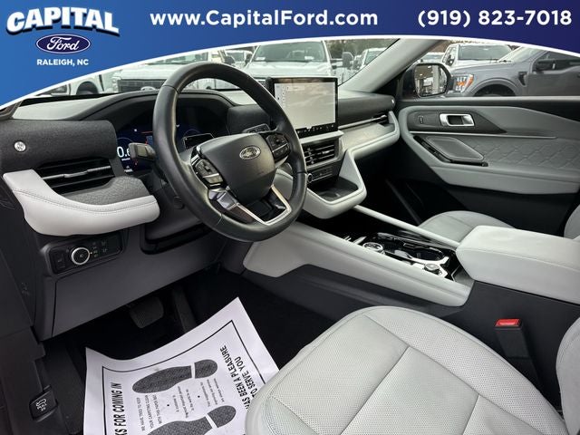 2025 Ford Explorer Platinum