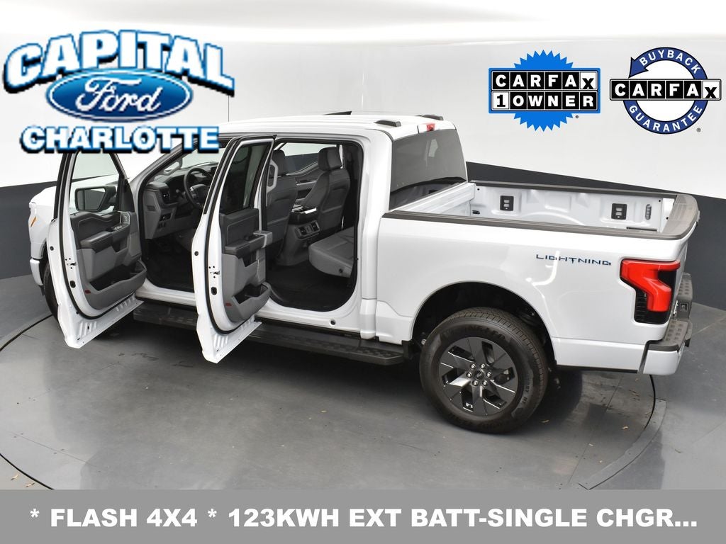 2025 Ford F-150 Lightning Flash