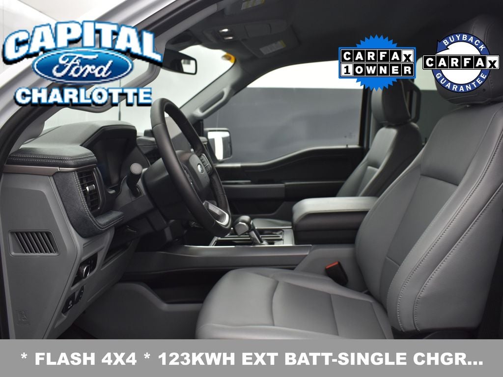 2025 Ford F-150 Lightning Flash