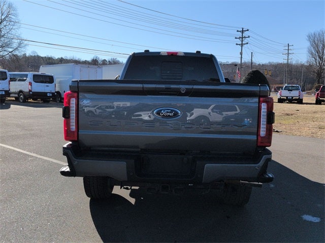 2023 Ford F-350SD Lariat