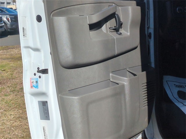 2022 Chevrolet Express 3500 Box Van