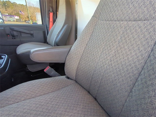 2022 Chevrolet Express 3500 Box Van