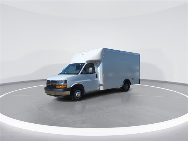 2022 Chevrolet Express 3500 Box Van