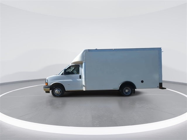 2022 Chevrolet Express 3500 Box Van