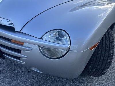 2005 Chevrolet SSR Base