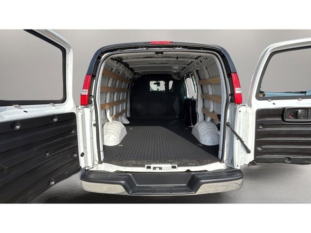 2024 Chevrolet Express 2500 Work Van Cargo