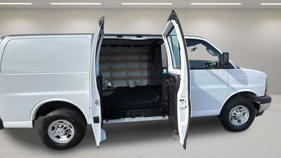 2024 Chevrolet Express 2500 Work Van Cargo