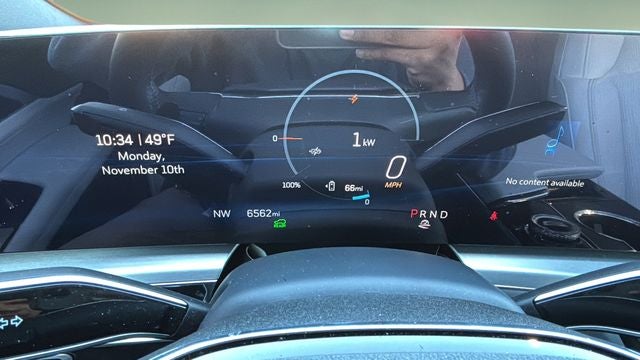 2025 Cadillac LYRIQ Sport