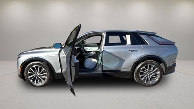 2025 Cadillac LYRIQ Sport