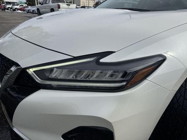 2023 Nissan Maxima SV