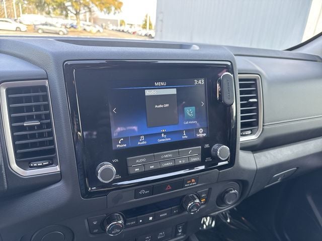 2024 Nissan Frontier SV