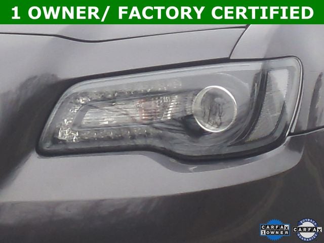 2021 Chrysler 300 Touring