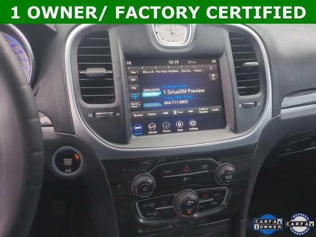 2021 Chrysler 300 Touring