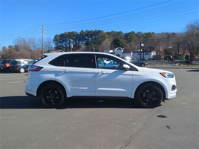 2024 Ford Edge ST