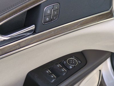 2019 Lincoln Nautilus Select