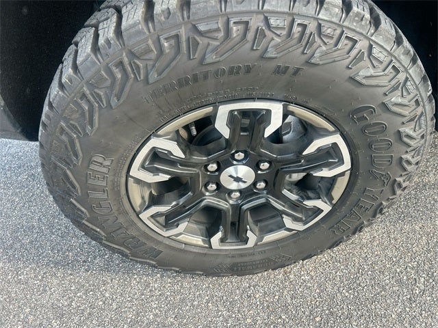 2025 Chevrolet Silverado 1500 ZR2