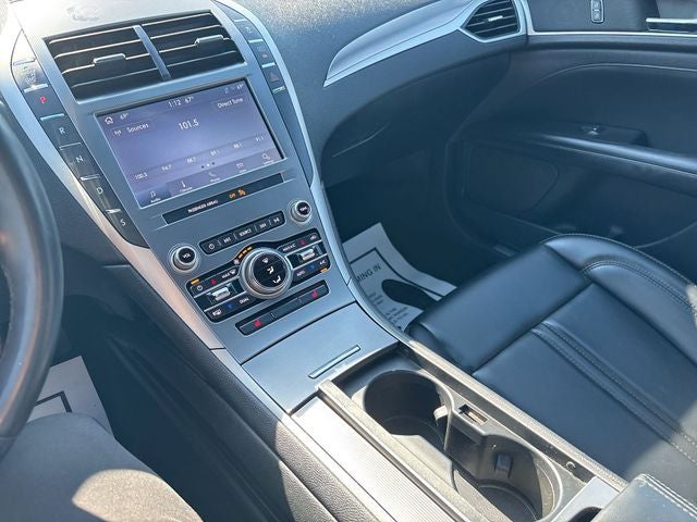 2020 Lincoln MKZ Standard