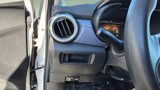 2023 Nissan Versa 1.6 SV