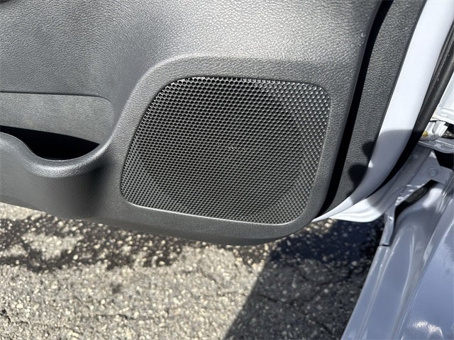 2024 Nissan Versa 1.6 SR