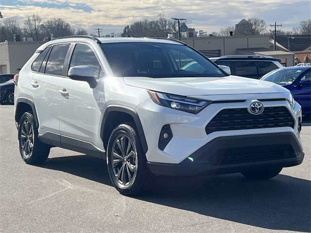 2022 Toyota RAV4 Hybrid XLE Premium