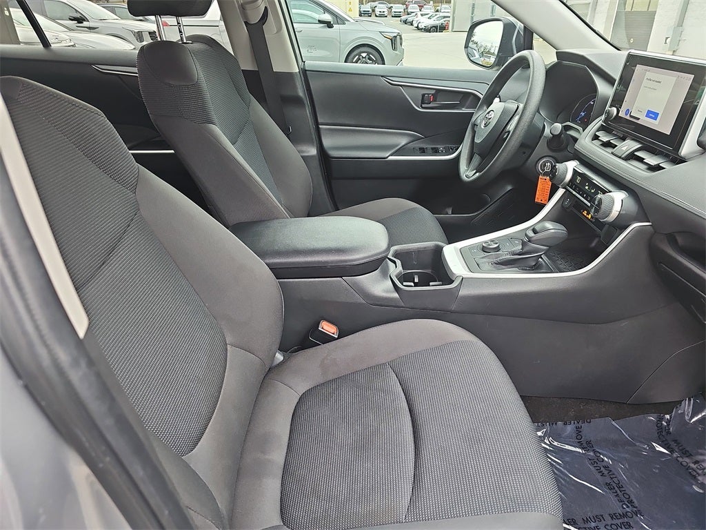 2023 Toyota RAV4 Hybrid LE