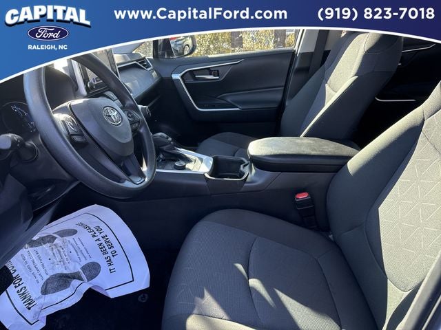 2025 Toyota RAV4 Hybrid XLE