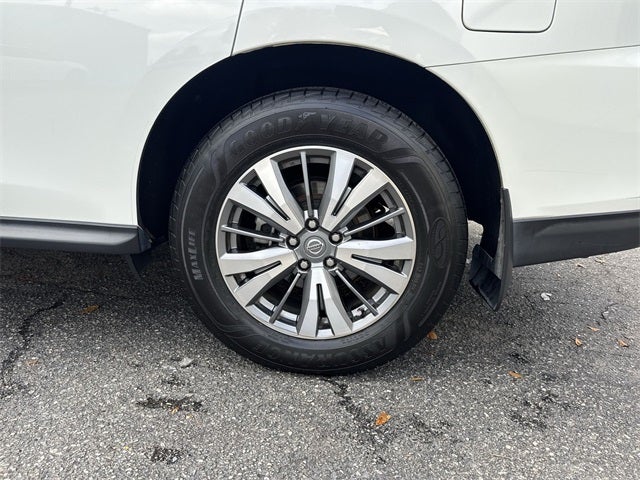 2020 Nissan Pathfinder S