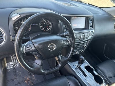 2020 Nissan Pathfinder SL