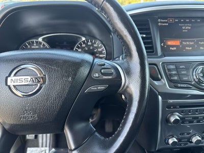 2020 Nissan Pathfinder SL