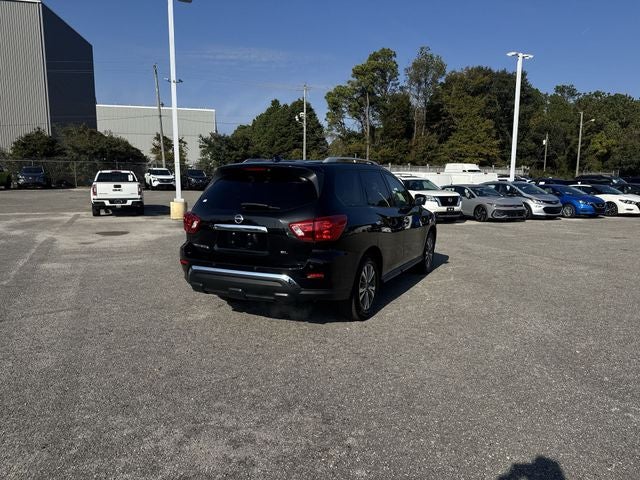 2020 Nissan Pathfinder SL