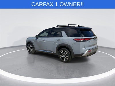 2023 Nissan Pathfinder Platinum