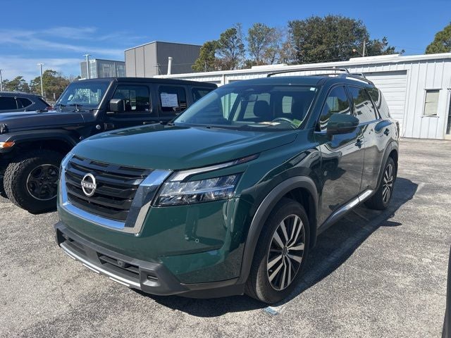 2024 Nissan Pathfinder Platinum
