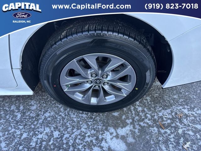 2024 Toyota Sienna LE 8 Passenger