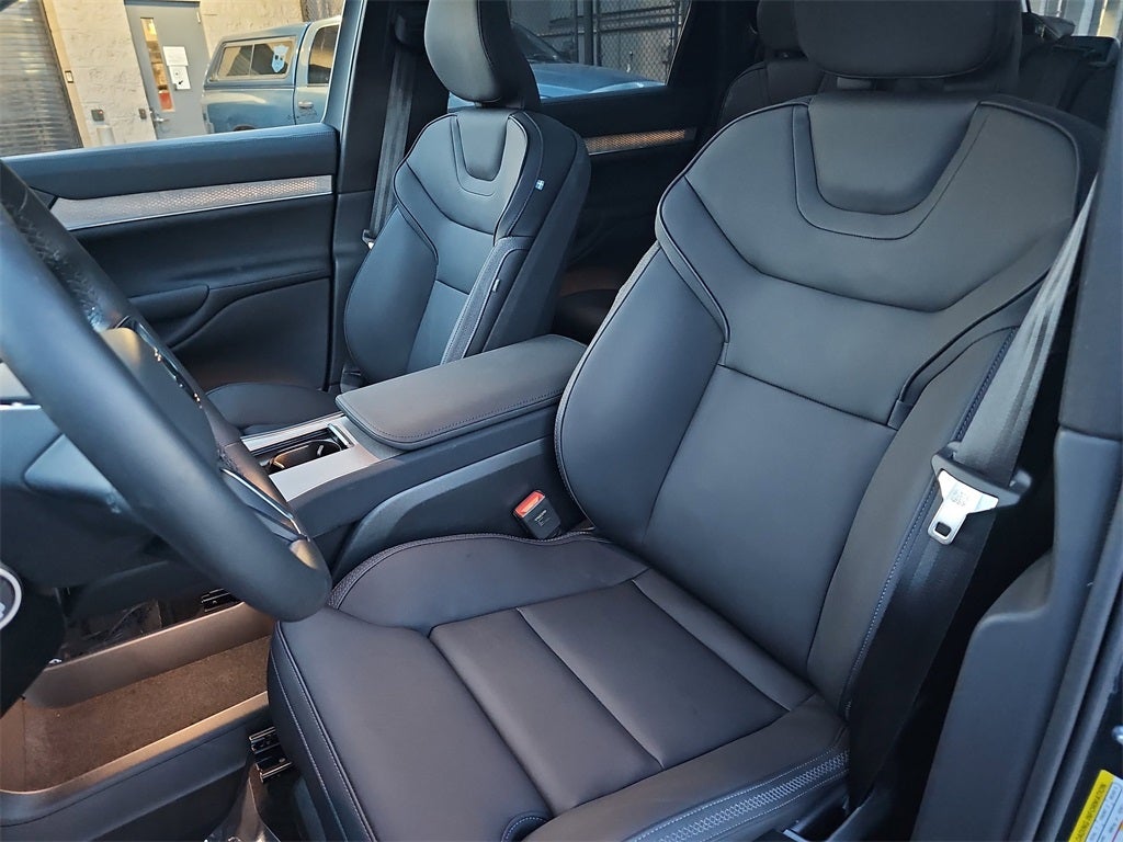 2025 Volvo EX90 Twin Motor Ultra 7-Seater