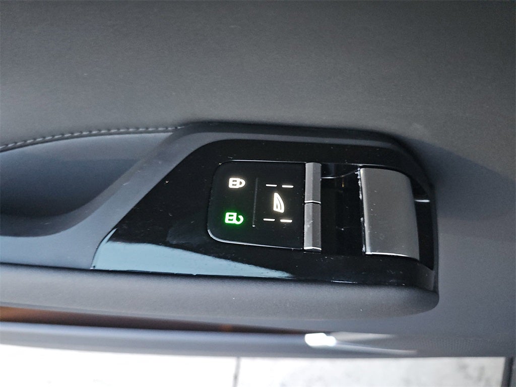 2025 Volvo EX90 Twin Motor Ultra 7-Seater