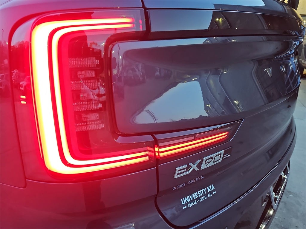 2025 Volvo EX90 Twin Motor Ultra 7-Seater