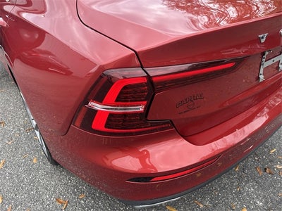 2020 Volvo S60 T5 Momentum